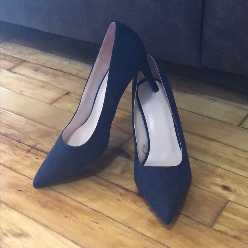 Zara Trafaluc pointed toe pumps